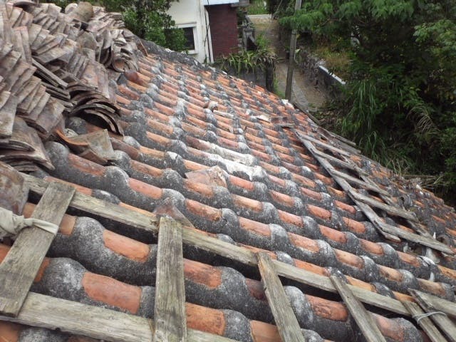 消えゆく沖縄の古民家。沖縄の伝統建築を守るため昔ながら工法で琉球