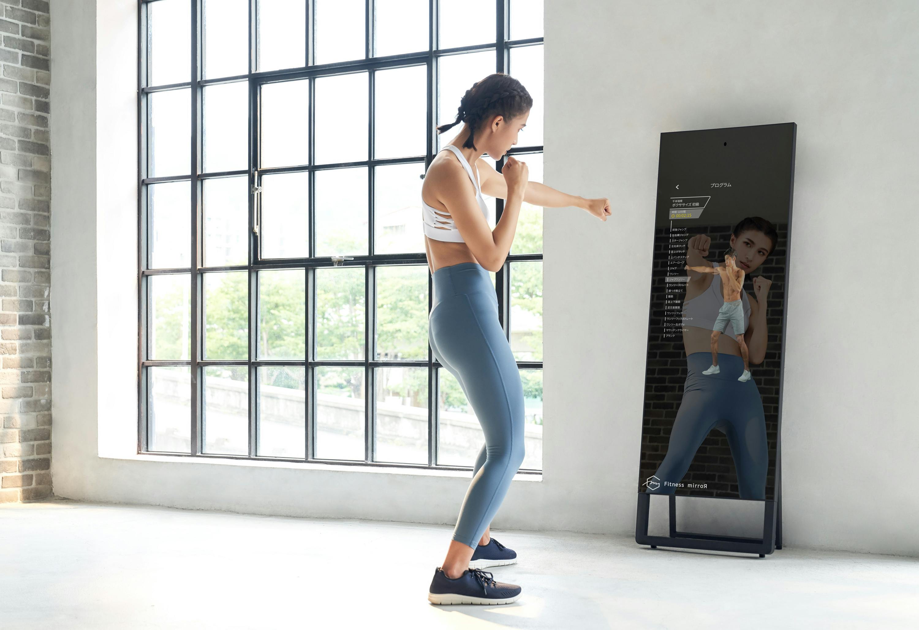 日本初 ミラー型自宅トレー二ング用デバイス Fitness Mirror Campfire キャンプファイヤー 日本初 ミラー型自宅トレー二ング用デバイス Fitness Mirror Campfire キャンプファイヤー