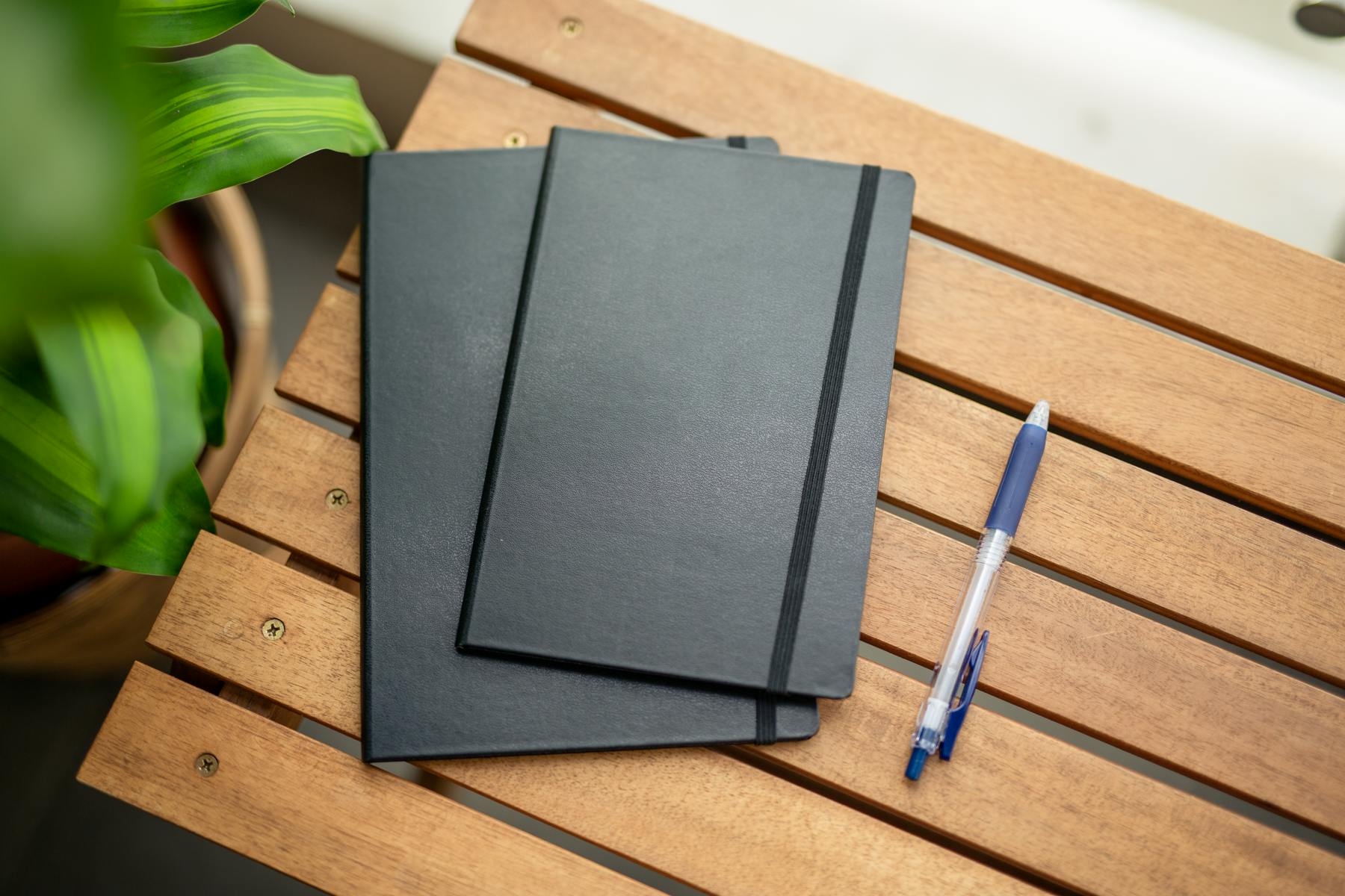 ありそうでなかった ノートや書類に 付け替えられるハードカバー Ideal Campfire キャンプファイヤー ありそうでなかった ノートや書類に 付け替えられるハードカバー Ideal Campfire キャンプファイヤー