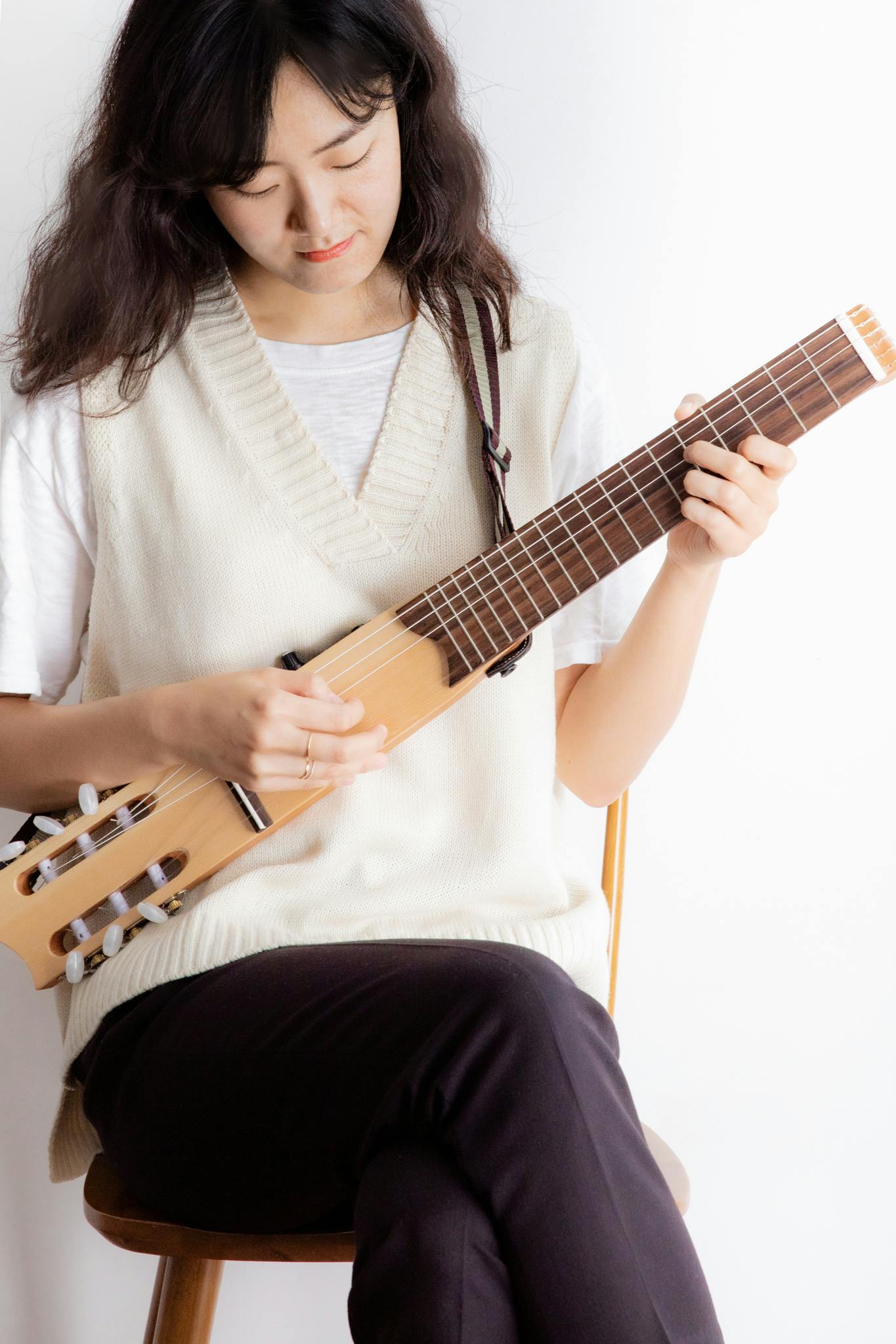 イヤホン一つで自分だけの世界を作り出す自分専用のギター「Klang」