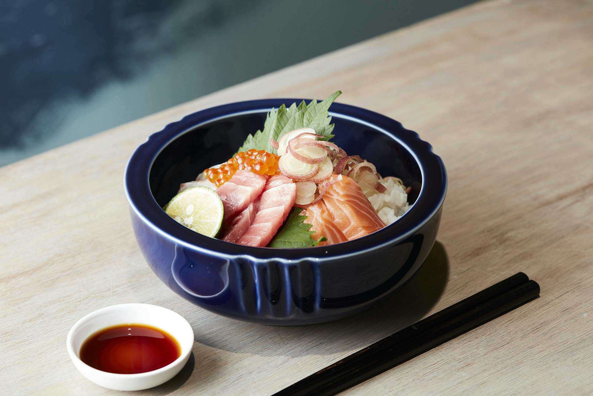 150年の時を超えて復活 美濃焼の逸品 亀吉どんぶり どんぶりの里の伝説の器 Campfire キャンプファイヤー