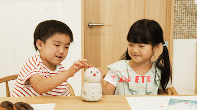 未来のファミリーロボットBOCO emo(ボッコ エモ)