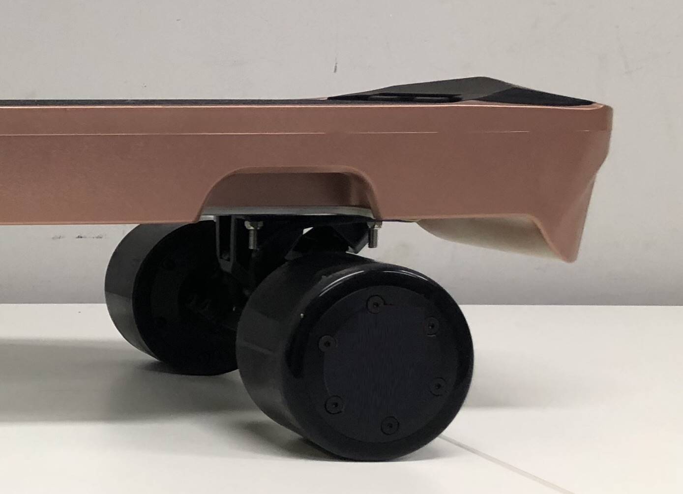 3つのタイプに変形する電動スケートボード「MADBOARD」 - CAMPFIRE
