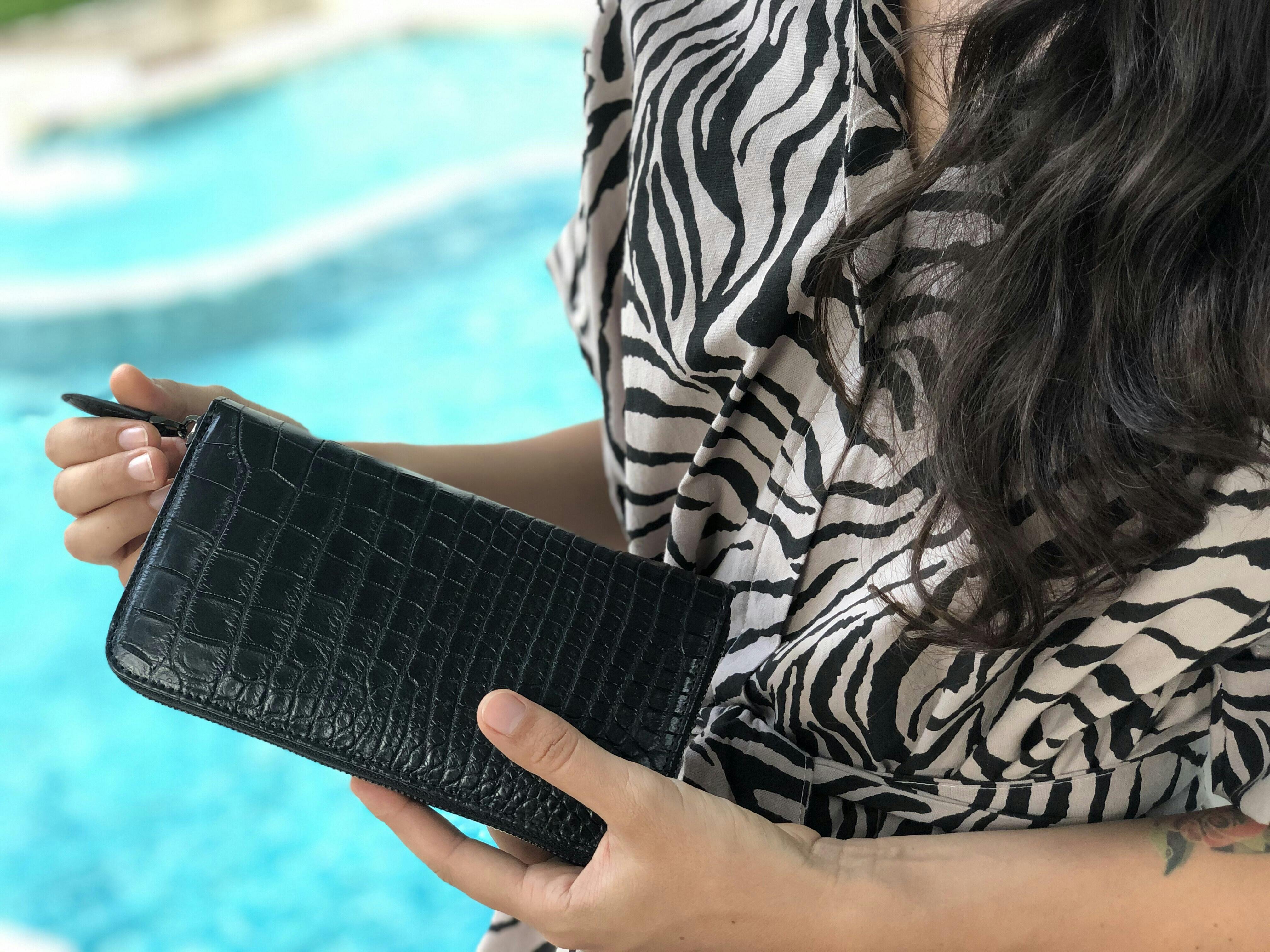 タイ王国老舗工場の最高級クロコダイル革長財布で日常を贅沢に Campfire キャンプファイヤー タイ王国老舗工場の最高級クロコダイル革長財布で日常を贅沢に Campfire キャンプファイヤー