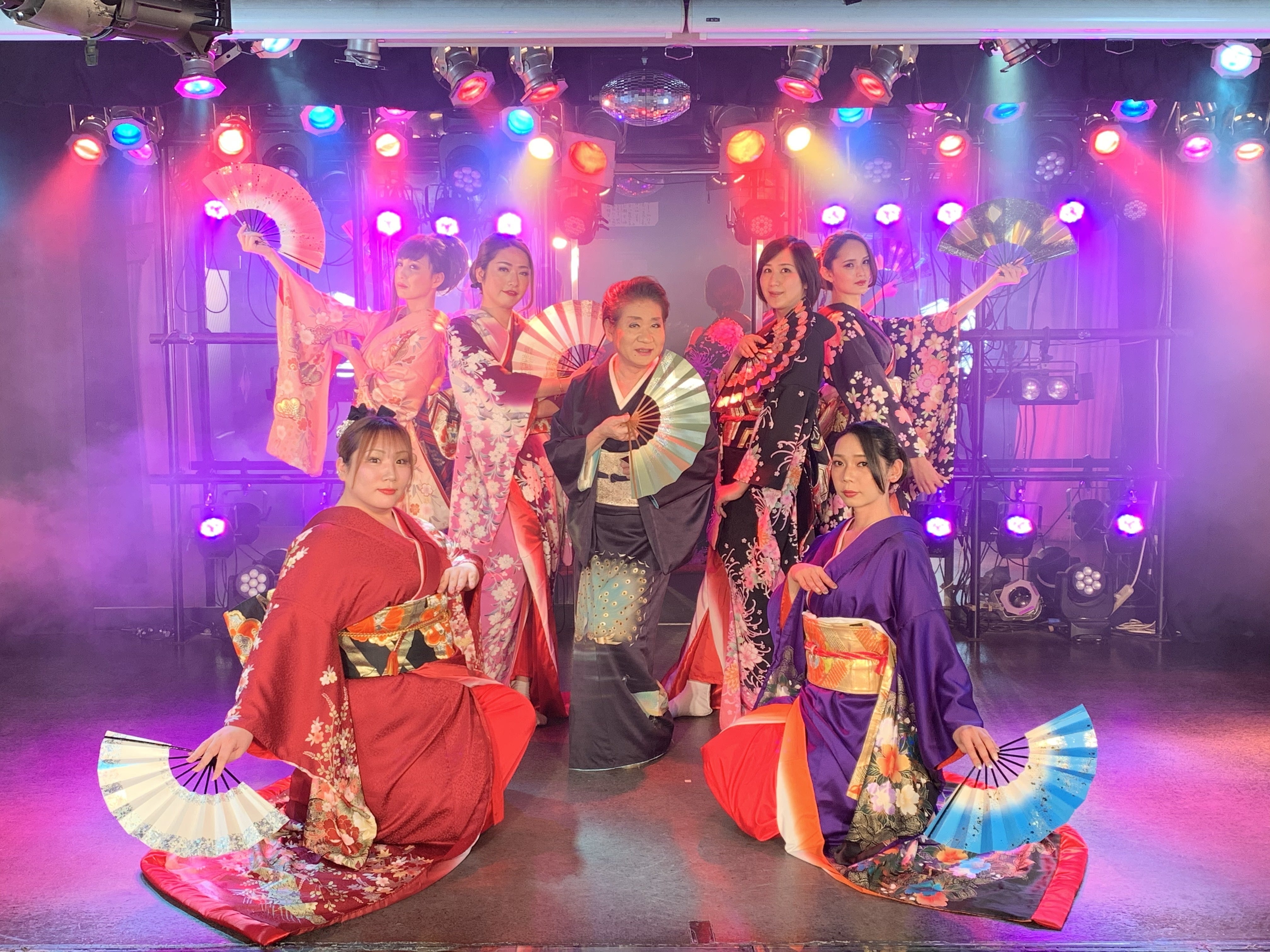 ニューハーフショー パタヤの観光 オプショナルツアー専門 Veltra ベルトラ