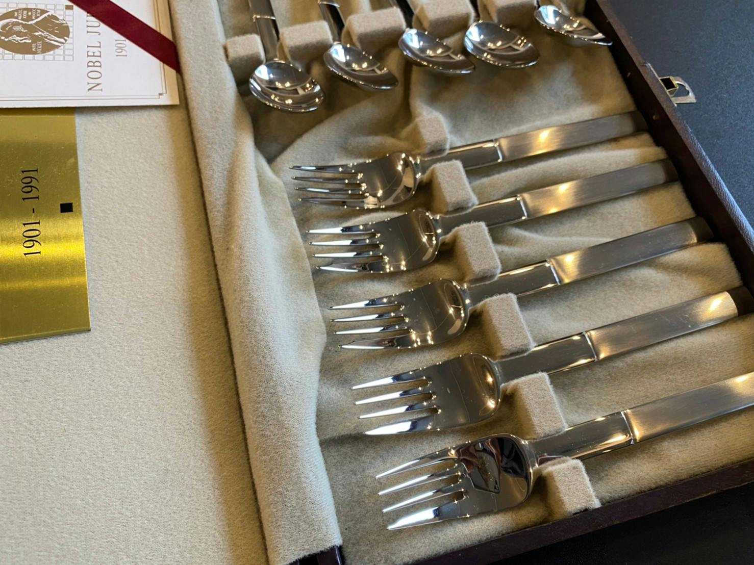 創業100年を超える世界屈指の老舗カトラリーメーカーが作った携帯カトラリー Campfire キャンプファイヤー