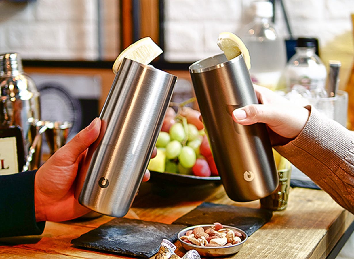 極上の喉ごしと冷たさが続く 大きな氷を長時間キープ 軽量ハイボールタンブラー Campfire キャンプファイヤー 極上の喉ごしと冷たさが続く 大きな氷を長時間キープ 軽量ハイボールタンブラー Campfire キャンプファイヤー