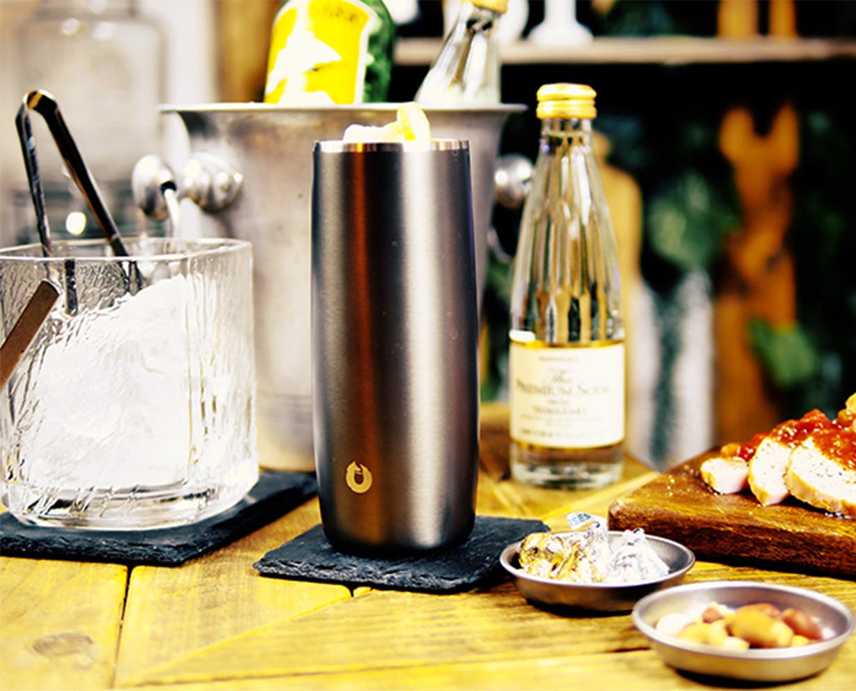 極上の喉ごしと冷たさが続く 大きな氷を長時間キープ 軽量ハイボールタンブラー Campfire キャンプファイヤー 極上の喉ごしと冷たさが続く 大きな氷を長時間キープ 軽量ハイボールタンブラー Campfire キャンプファイヤー