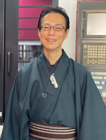 赤坂金型彫刻所 代表 三代目赤坂兵之助