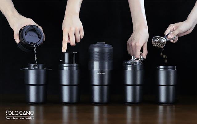 もう挽き立てしか飲めない ミル付きポータブルコーヒーメーカー Solocano Campfire キャンプファイヤー もう挽き立てしか飲めない ミル付きポータブルコーヒーメーカー Solocano Campfire キャンプファイヤー