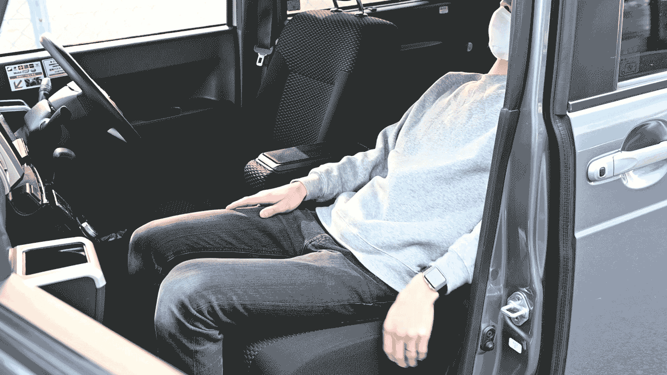 昼寝や車中泊でも快眠 寝室のように車で熟睡してしまうリクライニング用 腰まくら Campfire キャンプファイヤー 昼寝や車中泊でも快眠 寝室のように車で熟睡してしまうリクライニング用 腰まくら Campfire キャンプファイヤー