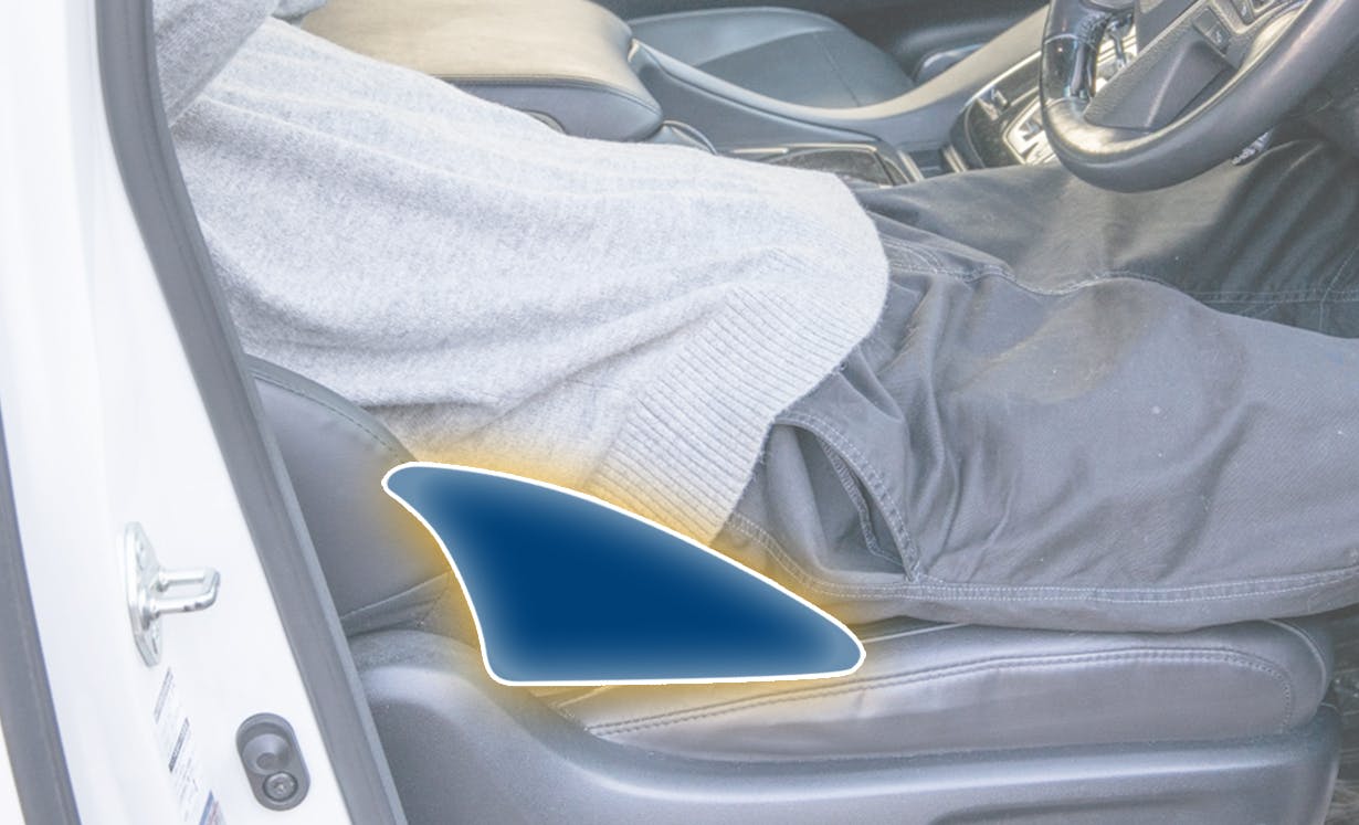 昼寝や車中泊でも快眠 寝室のように車で熟睡してしまうリクライニング用 腰まくら Campfire キャンプファイヤー 昼寝や車中泊でも快眠 寝室のように車で熟睡してしまうリクライニング用 腰まくら Campfire キャンプファイヤー