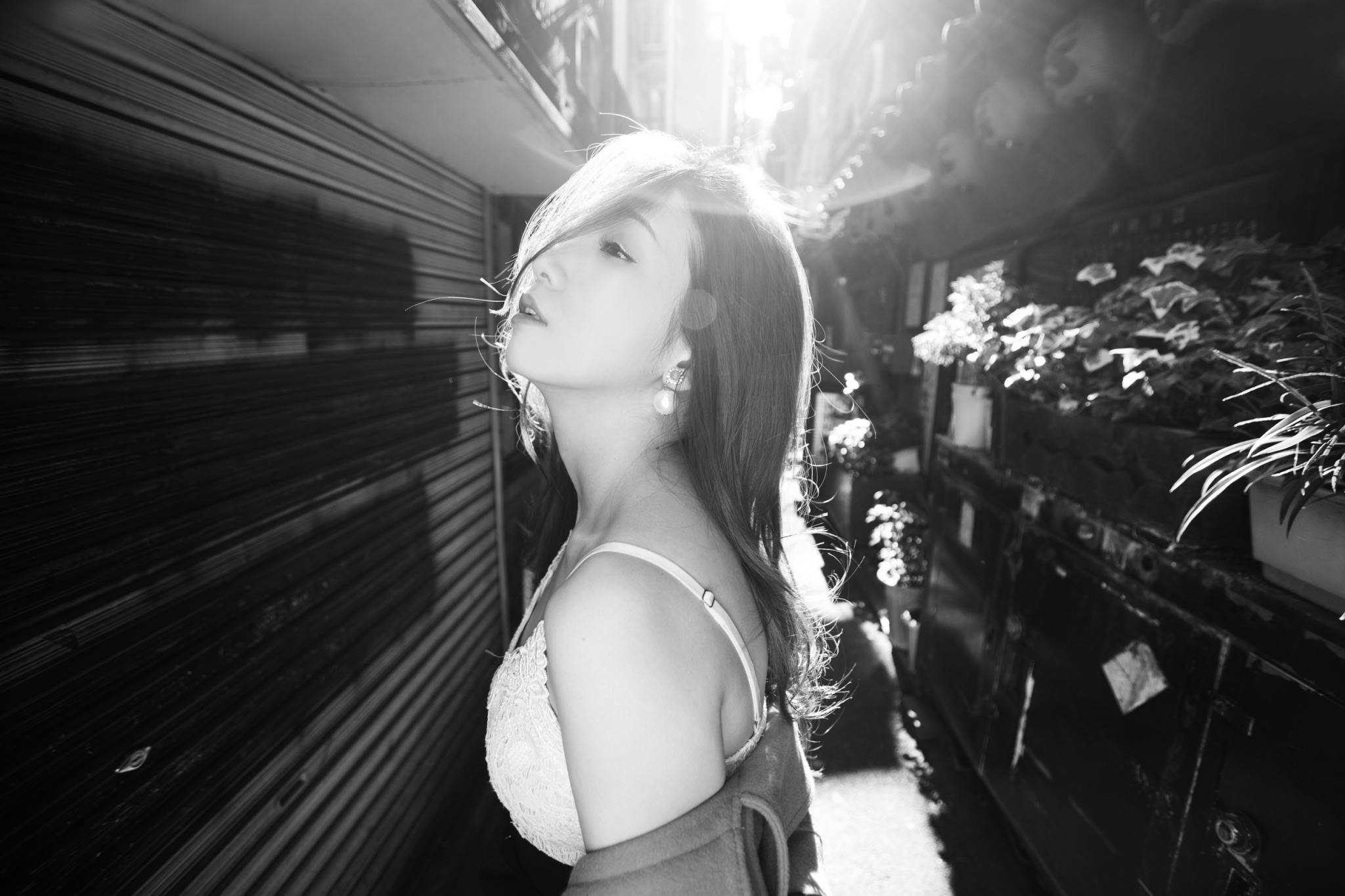 友田彩也香デビュー10周年記念写真集制作プロジェクト