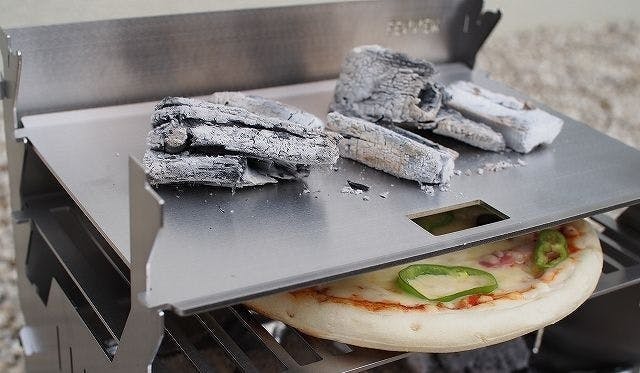 薄型でも多機能 洗練された本物志向のバーベキューコンロ FENNEK Grill