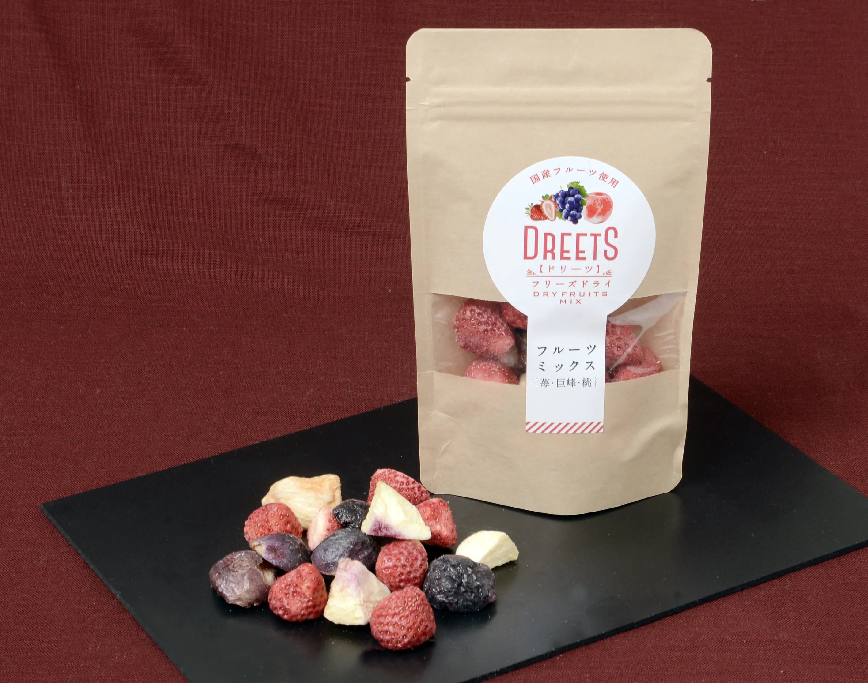 北海道産夏いちごのしみチョコ 北海道の新しい 定番 のおみやげをつくる Campfire キャンプファイヤー 北海道産夏いちごのしみチョコ 北海道の新しい 定番 のおみやげをつくる Campfire キャンプファイヤー