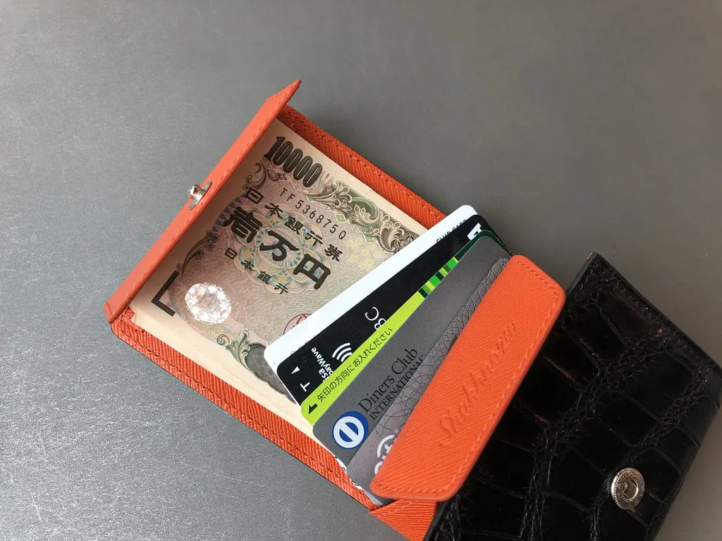 クロコダイル マットクロコ 二つ折り 財布 ウォレット ミニ財布 ミニマル財布 ブラック ヒマラヤ 二つ折り 折財布