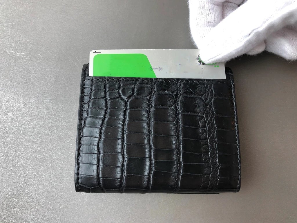 クロコダイル マットクロコ 二つ折り 財布 ウォレット ミニ財布 ミニマル財布 ブラック ヒマラヤ 二つ折り 折財布