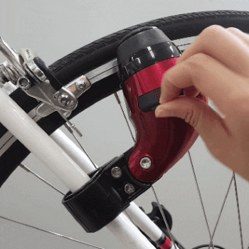 軽いペダリングでしっかり発電 新世代自転車用発電機 日本上陸 Campfire キャンプファイヤー 軽いペダリングでしっかり発電 新世代自転車用発電機 日本上陸 Campfire キャンプファイヤー