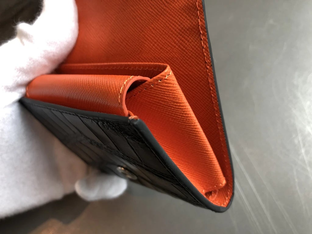 クロコダイル マットクロコ 二つ折り 財布 ウォレット ミニ財布 ミニマル財布 ブラック ヒマラヤ 二つ折り 折財布