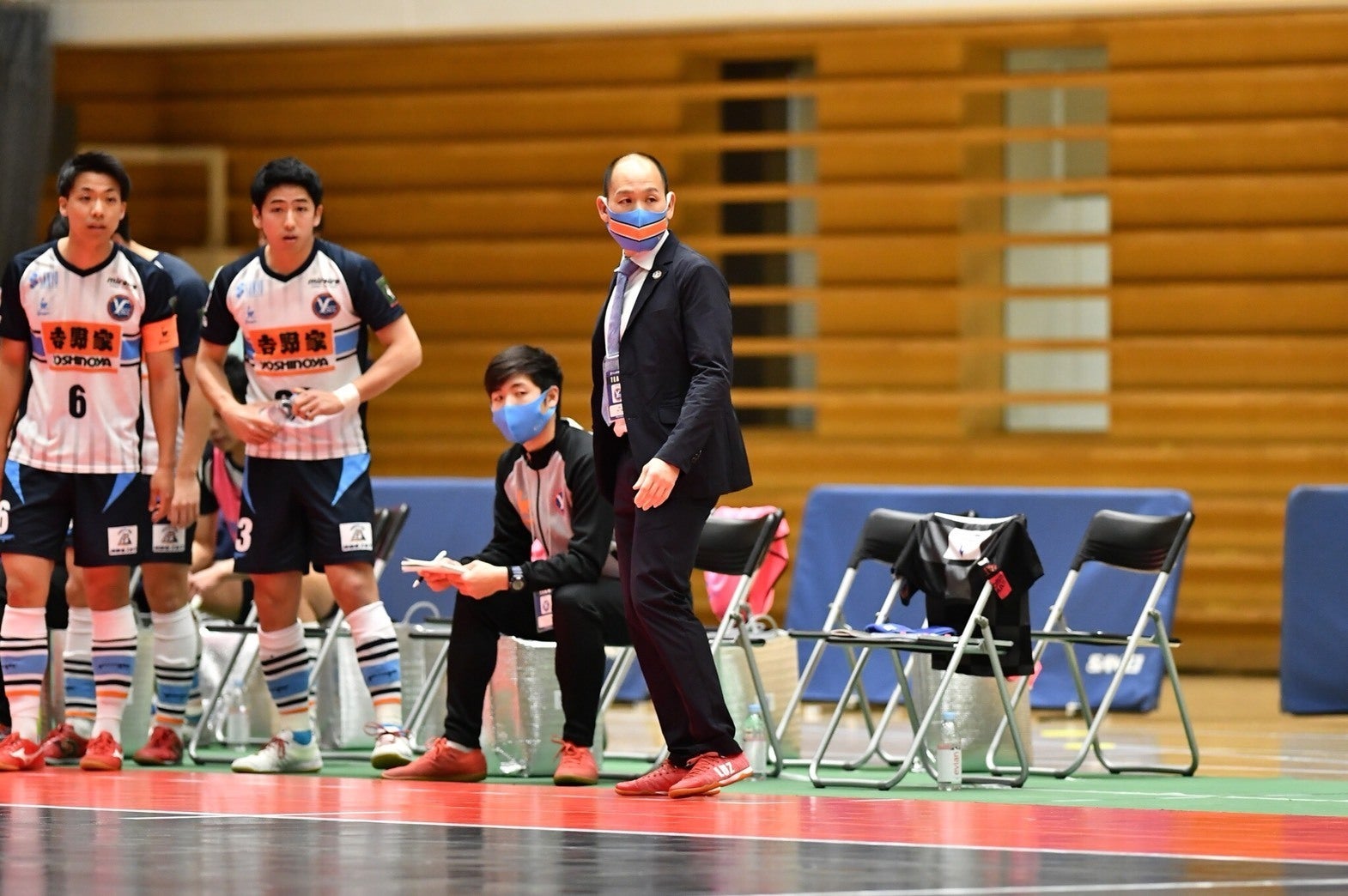 Y S C C 横浜フットサル コラボ企画 子ども 大人の夢を応援する大会 Campfire キャンプファイヤー