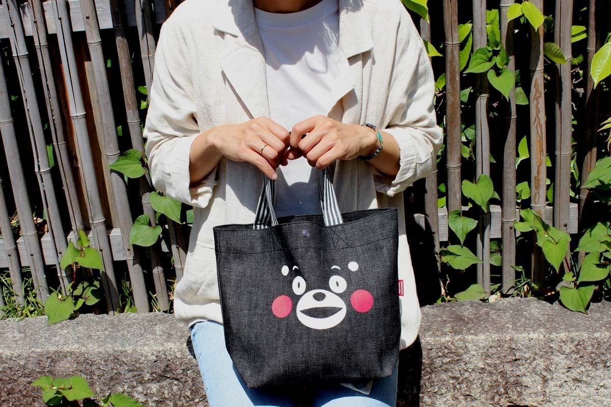 倉敷屋×くまモン 日本製デニムを使ったコラボ商品で倉敷と熊本を救う