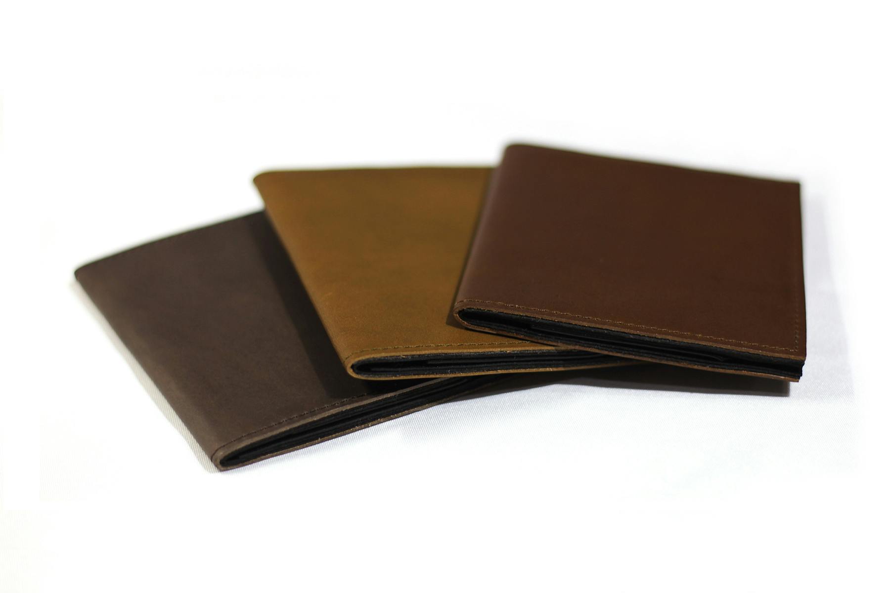 極薄6ミリ!全面レザー採用の超薄型財布「Tenuis3 Leather TL 極薄6ミリ!全面レザー採用の超薄型財布「Tenuis3 Leather TL