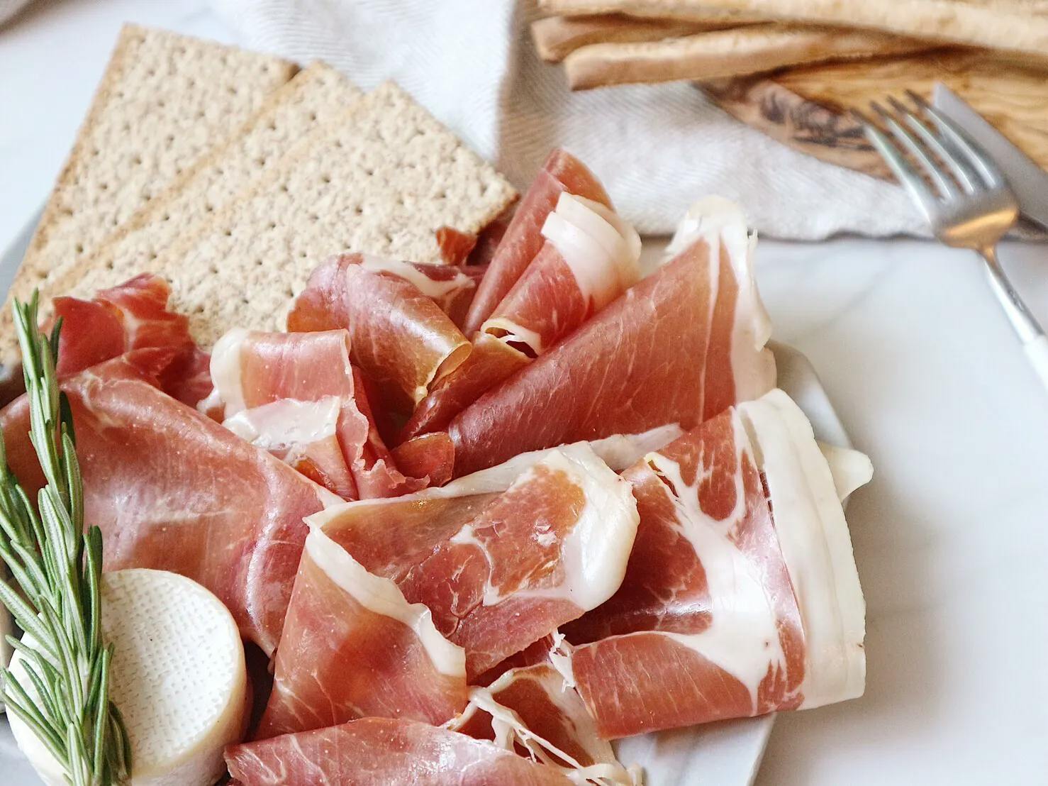 スペイン直送 ハモン セラーノとハモンイベリコを食べて生産者を救ってほしい Campfire キャンプファイヤー スペイン直送 ハモン セラーノとハモンイベリコを食べて生産者を救ってほしい Campfire キャンプファイヤー