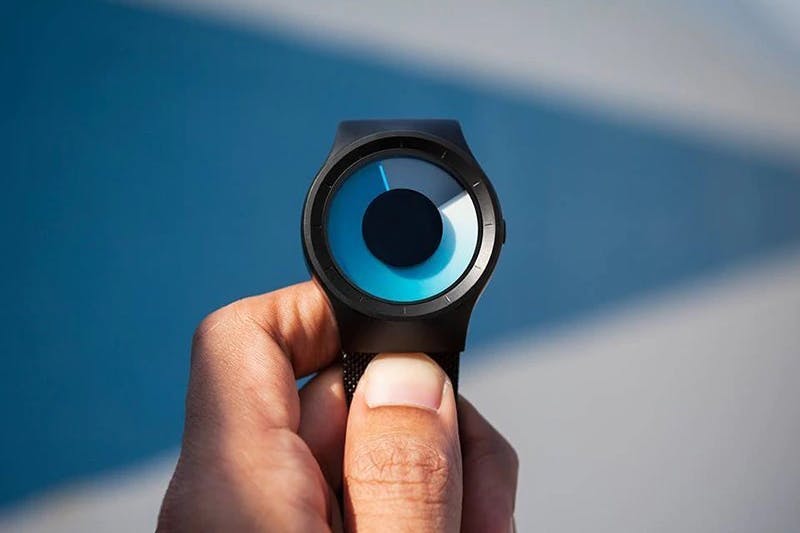 針がない腕時計 文字盤のグラデーションで時間を表示する新発想の腕時計 Campfire キャンプファイヤー 針がない腕時計 文字盤のグラデーションで時間を表示する新発想の腕時計 Campfire キャンプファイヤー