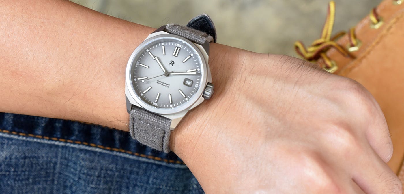 フルチタン製の軽さが快適 強度とデザイン光る腕時計 Resolute Watch Campfire キャンプファイヤー フルチタン製の軽さが快適 強度とデザイン光る腕時計 Resolute Watch Campfire キャンプファイヤー