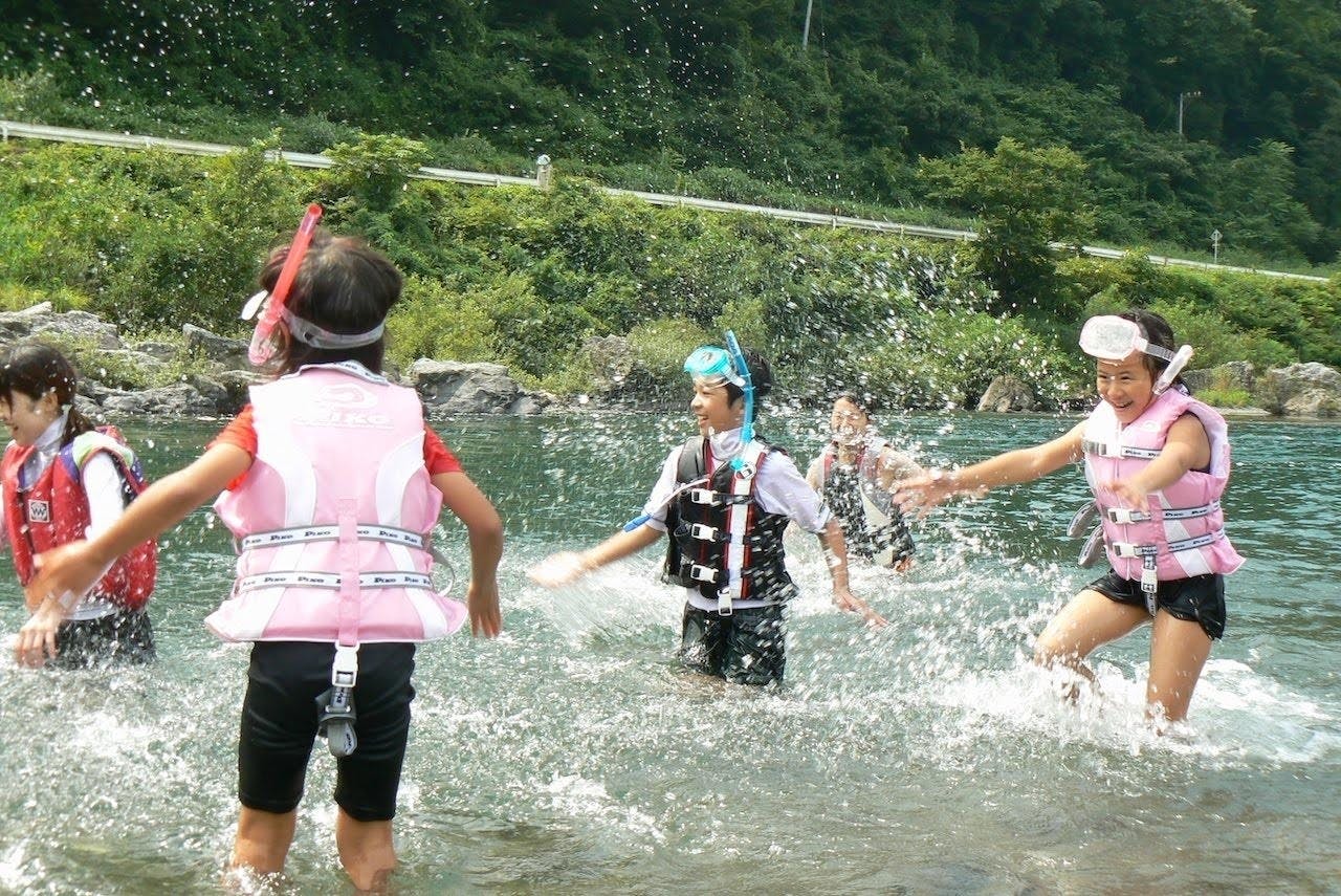 児童養護施設の子どもたちに夏の川遊びに連れ出したい Campfire キャンプファイヤー 児童養護施設の子どもたちに夏の川遊びに連れ出したい Campfire キャンプファイヤー