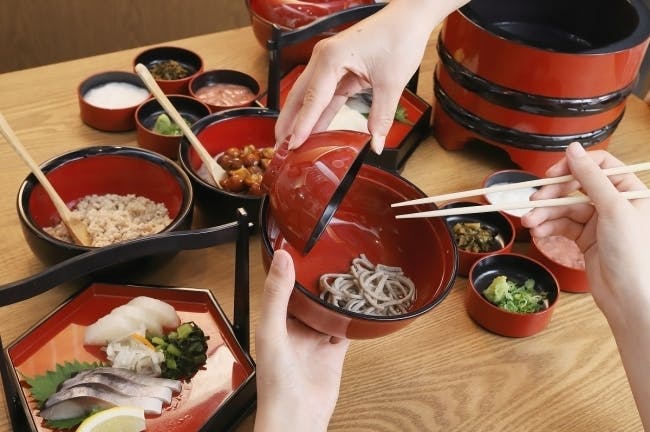 西日本唯一 わんこそばが食べられるお店でわんこそば大会を開催 チャレンジャー募集 Campfire キャンプファイヤー