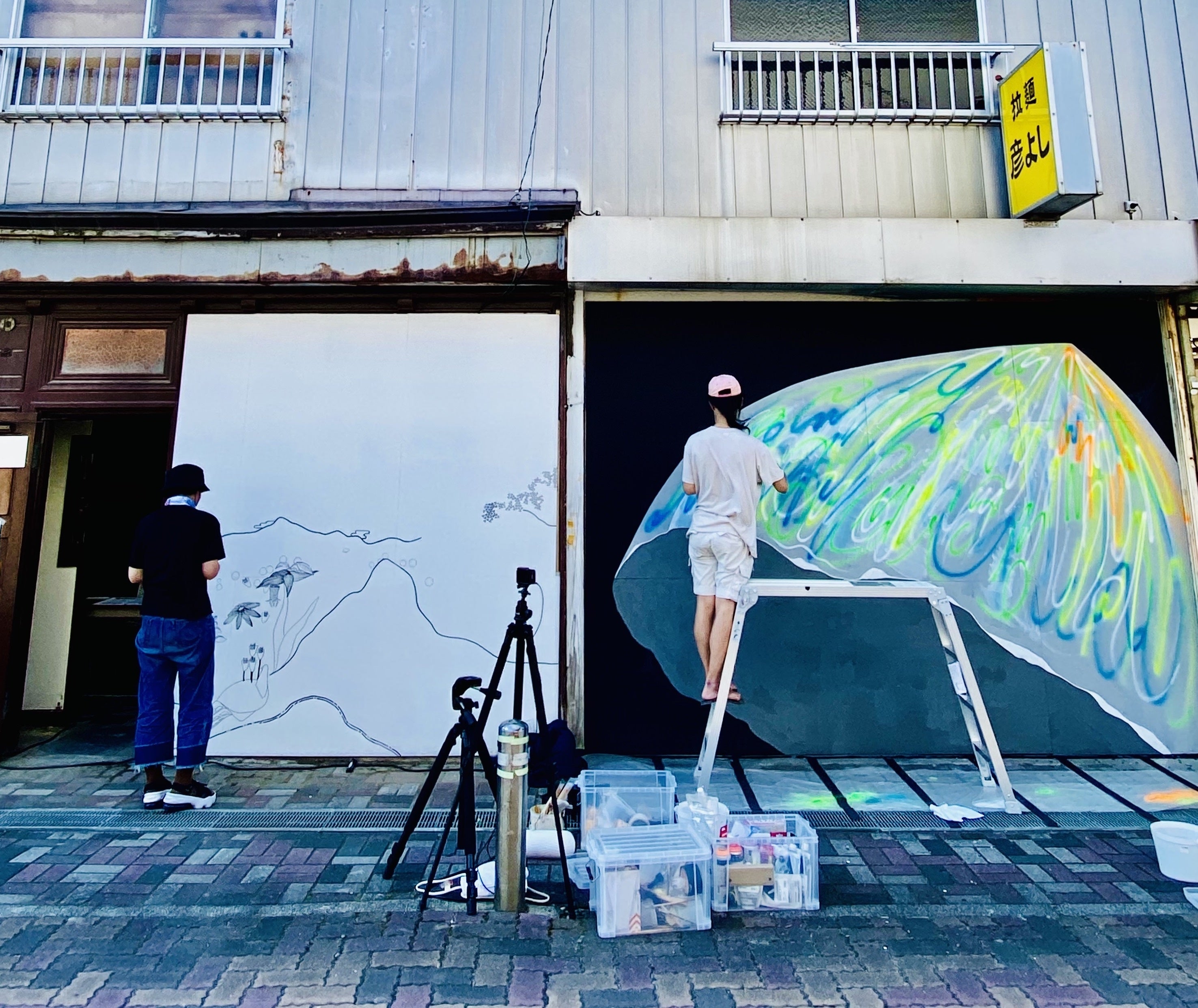 震災から10年 復興が進む街の外壁に再びかっこいい壁画アートを蘇らせたい Campfire キャンプファイヤー 震災から10年 復興が進む街の外壁に再びかっこいい壁画アートを蘇らせたい Campfire キャンプファイヤー