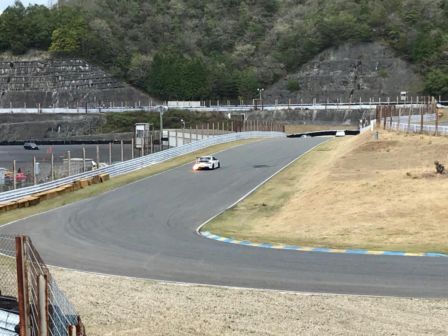 月々25 000円でサーキット走行もできるスポーツカーをシェア解放 Campfire キャンプファイヤー 月々25 000円でサーキット走行もできるスポーツカーをシェア解放 Campfire キャンプファイヤー