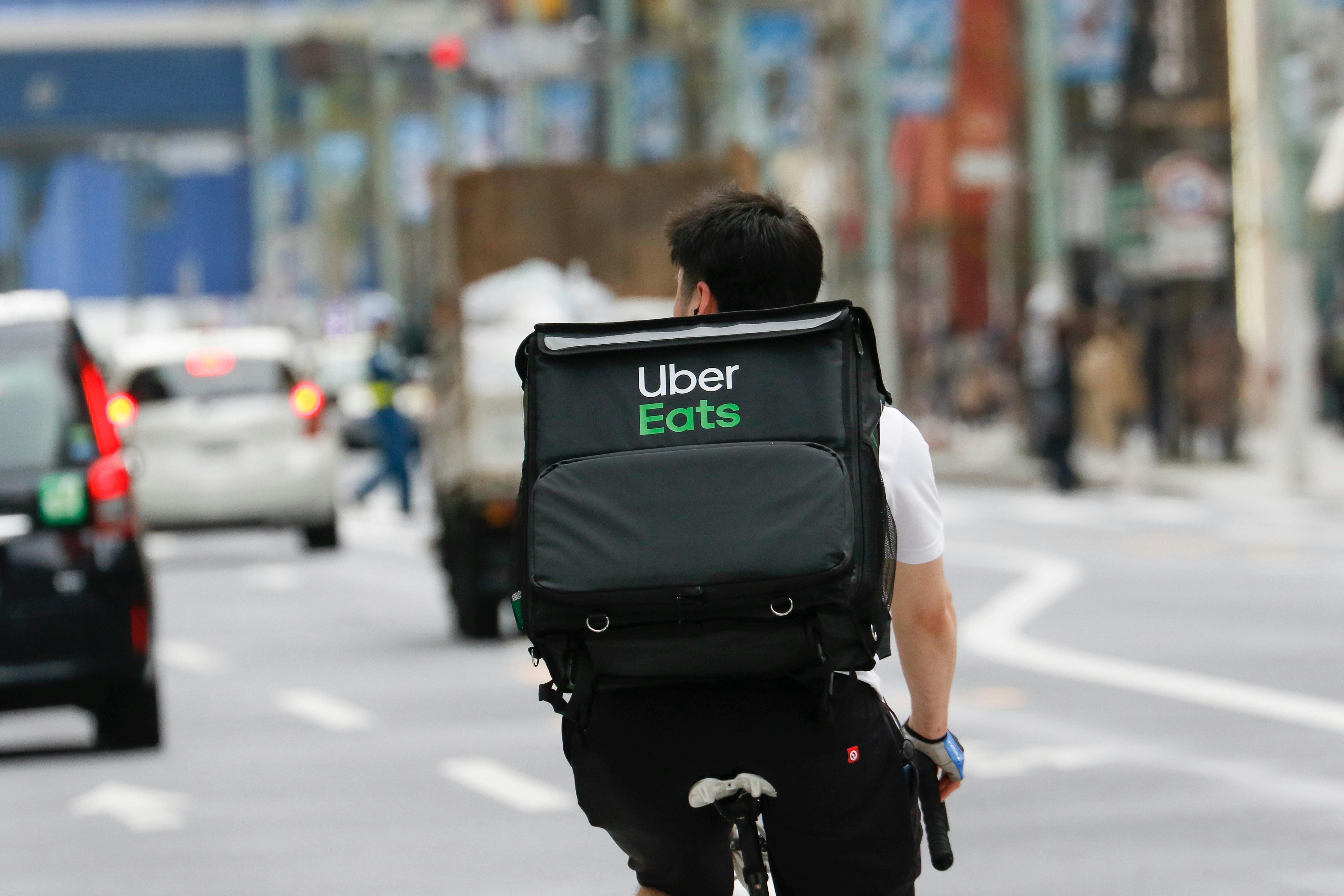 現役Uber Eatsの配達員がゴーストレストランの開業プロジェクトに挑戦 