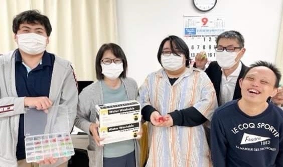 コマを制作いただいている皆さん