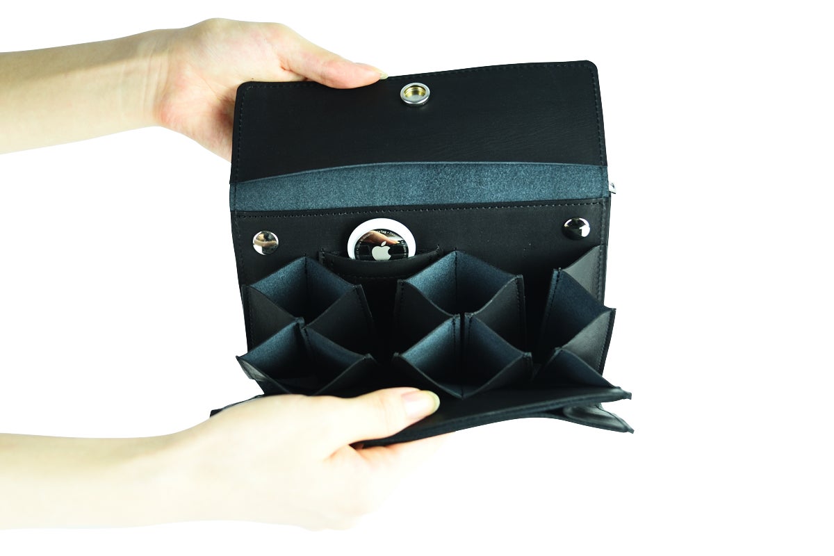 7 つの機能を装備 最強を目指すレザーロングウォレット 長財布 007 Ian Campfire キャンプファイヤー