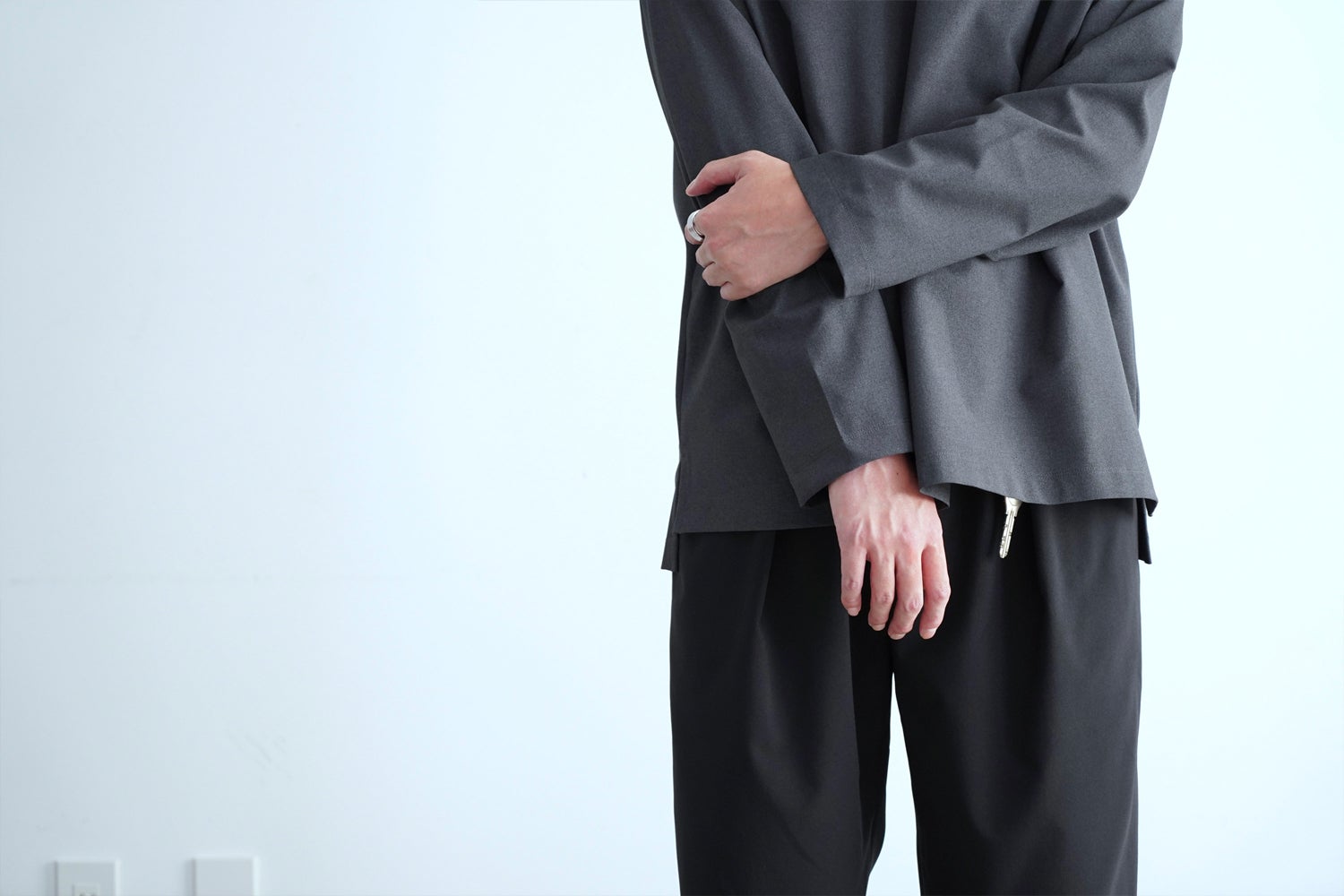 ミニマリストのための、リラックスなイージーパンツ - CAMPFIRE