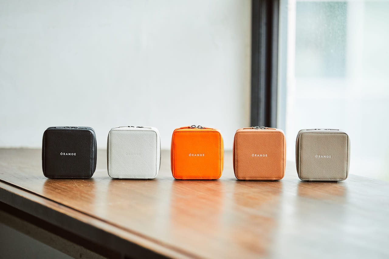 ORANGE ガジェットポーチ THE POD mini キャメル あなたのガジェットを1つに整理！高機能デジタルガジェットポーチ