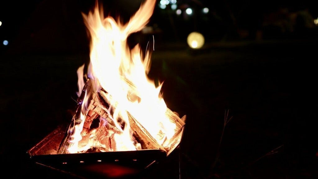 自宅で内面を整える】キャンプファイヤーのような体験ができるキャンドルセット - CAMPFIRE (キャンプファイヤー)
