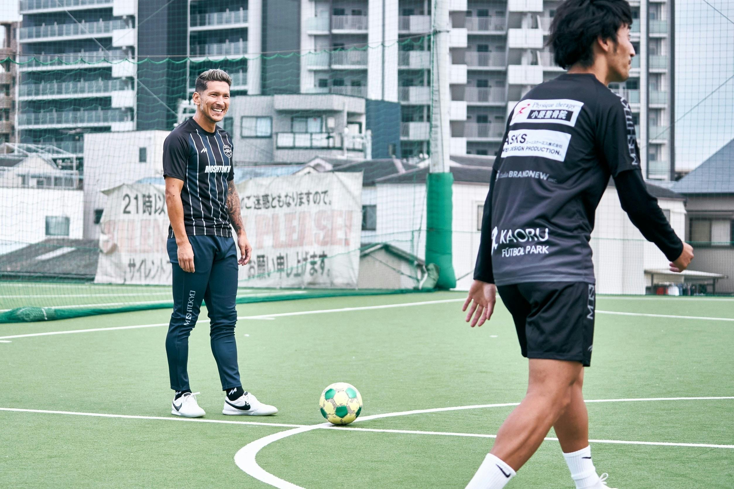 日本フットサル界のキング森岡薫とサッカーを通じて夢と笑顔と感動を届けます Campfire キャンプファイヤー 日本フットサル界のキング森岡薫とサッカーを通じて夢と笑顔と感動を届けます Campfire キャンプファイヤー