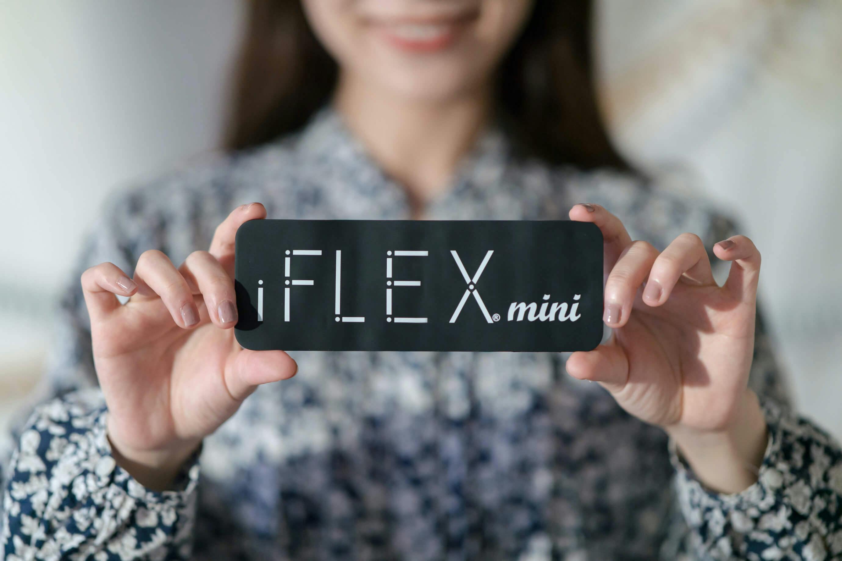 iFLEX スマホスタンド タブレット 万能スタンド 変形自在 シリコン製 グリップ 角度自由 ホルダー ブラック
