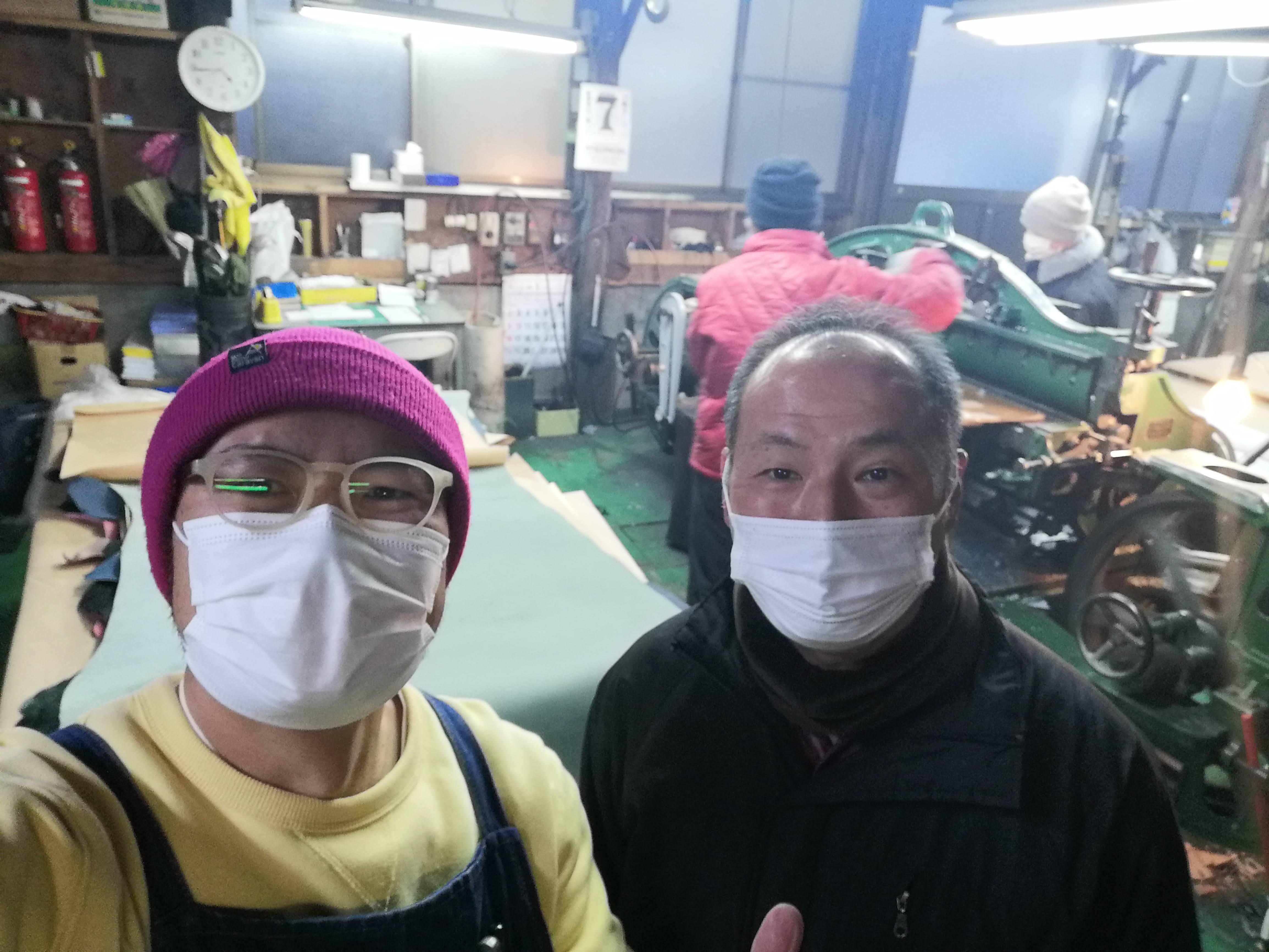 墨田革漉工業　工場内　革榮