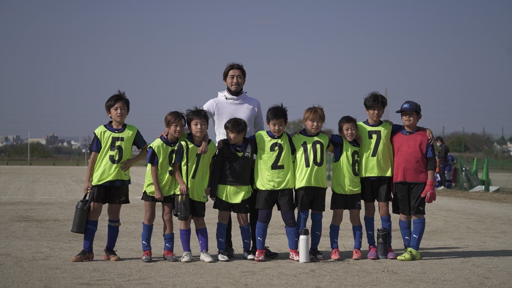 中目黒を拠点とした 地域密着 地域貢献の無料サッカースクールを母校で開校 Campfire キャンプファイヤー 中目黒を拠点とした 地域密着 地域貢献の無料サッカースクールを母校で開校 Campfire キャンプファイヤー