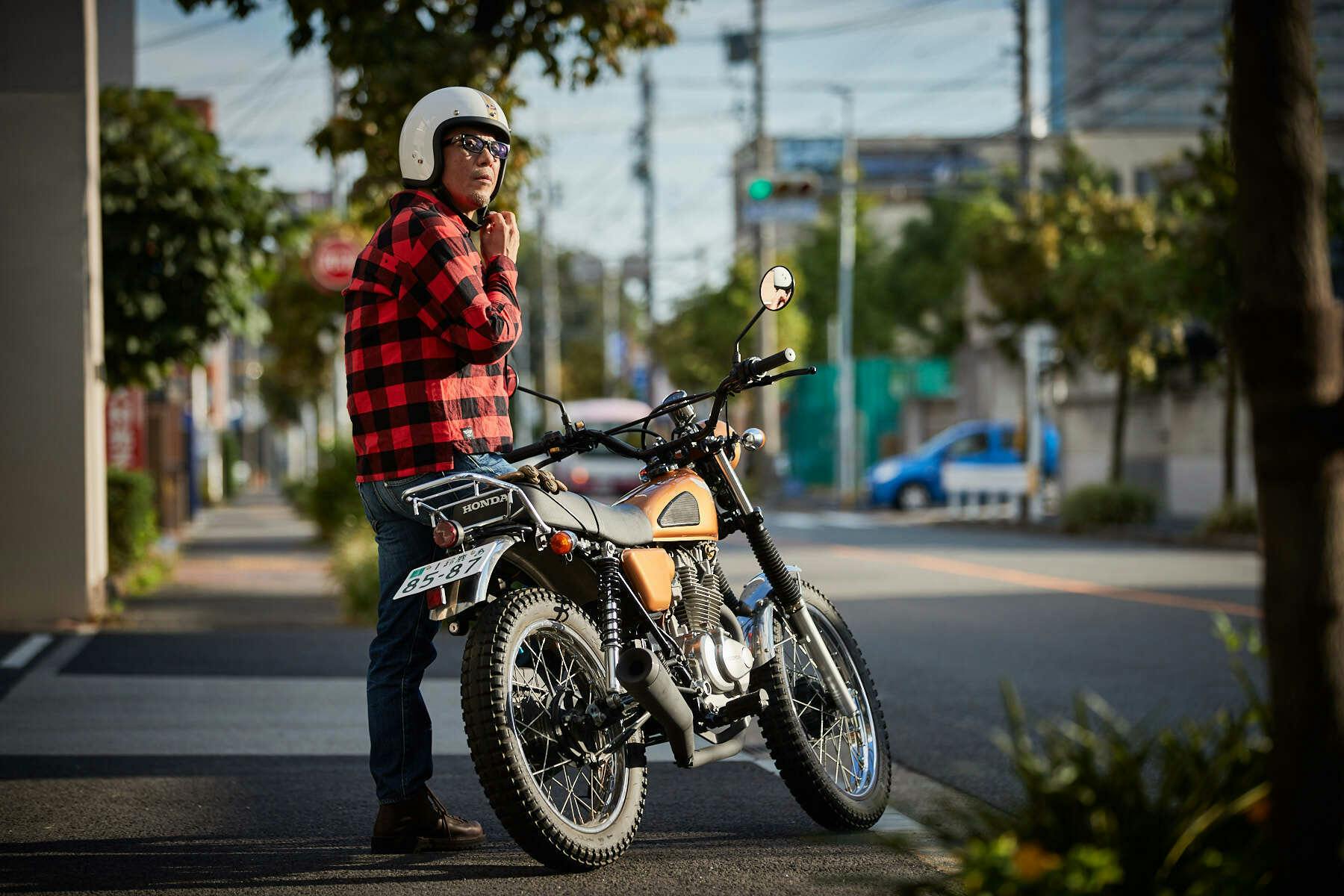 ライダーの声から生まれた 街を歩ける ライダー専用チェックシャツ が遂に完成 Campfire キャンプファイヤー ライダーの声から生まれた 街を歩ける ライダー専用チェックシャツ が遂に完成 Campfire キャンプファイヤー