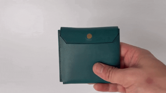 アクセス一秒！ Lファスナー財布を超えた薄さのL型財布 dritto L CAMPFIRE (キャンプファイヤー)