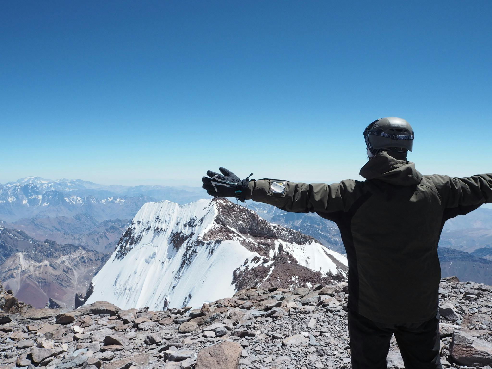 世界一周を終えて 世界一美しい山アルパマーヨ 5947m に登山チャレンジ Campfire キャンプファイヤー 世界一周を終えて 世界一美しい山アルパマーヨ 5947m に登山チャレンジ Campfire キャンプファイヤー