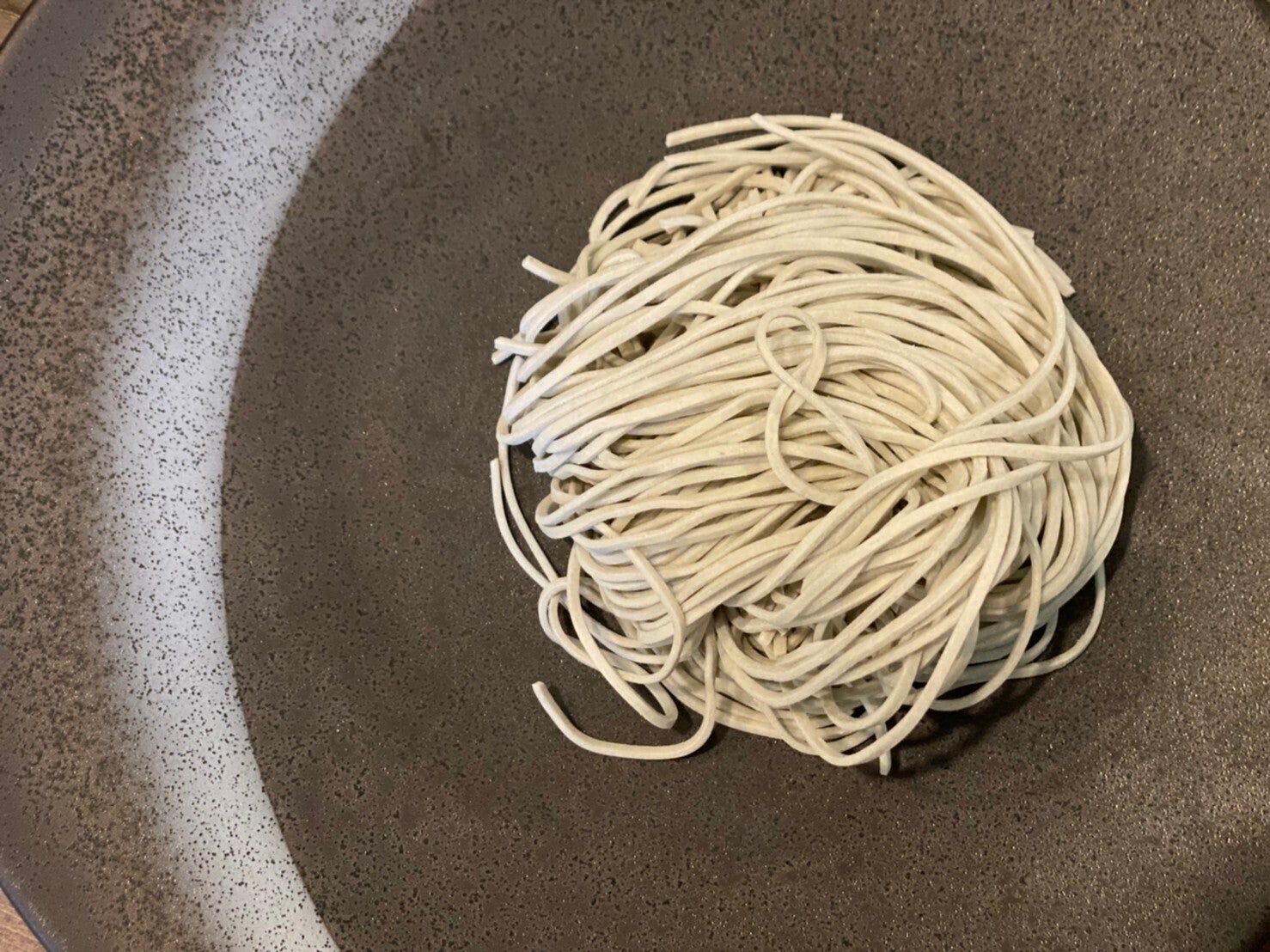 北海道発】みんな揃って楽しめる！蕎麦粉を使わないゼロ割そばを全国へ