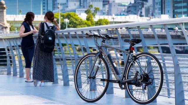 クロスバイクなのに電動機付き!移動におすすめ「DAITORA-BIKE」