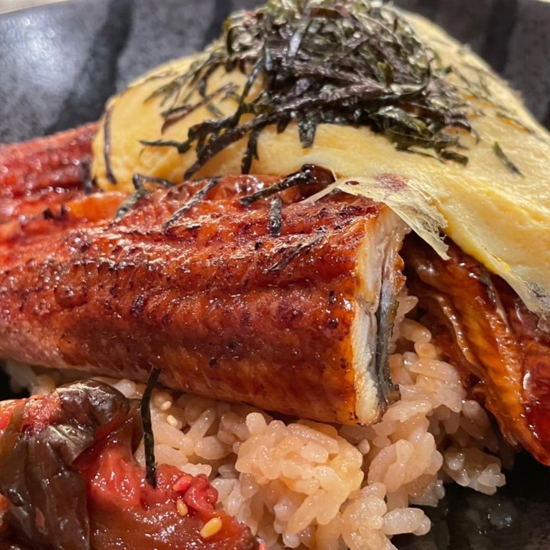 うな重(並)1500円！「日本うなぎ」で日本を元気に！大阪本町『うなぎの