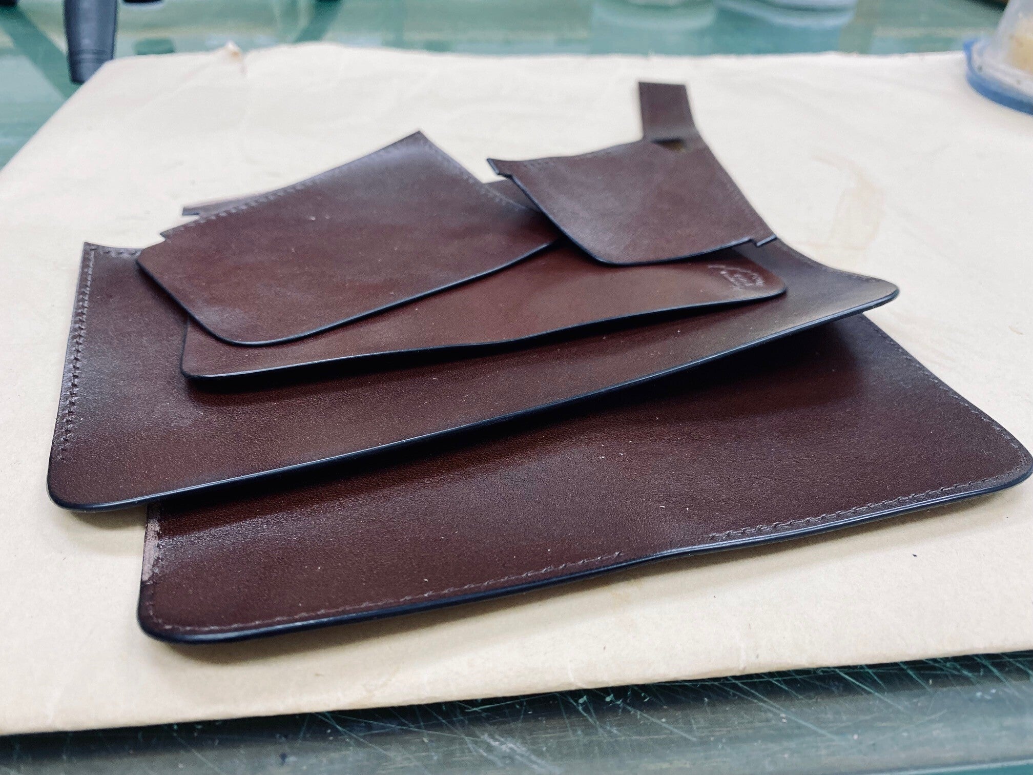 コバ処理後の革